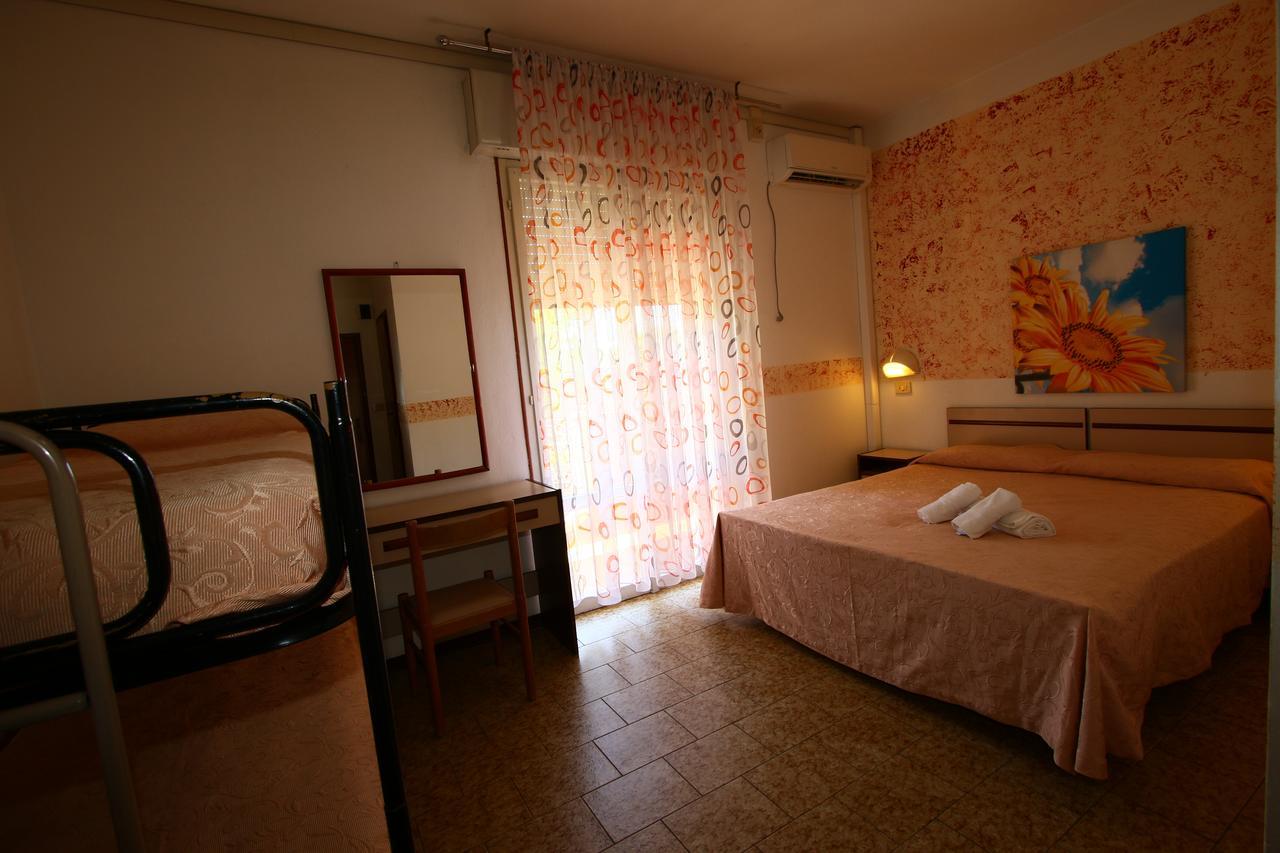 Hotel Emanuela Rimini Zewnętrze zdjęcie