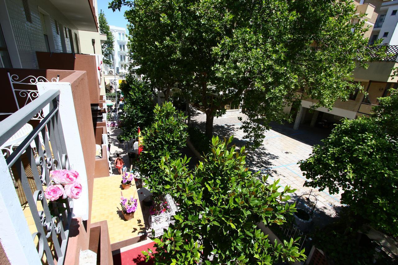 Hotel Emanuela Rimini Zewnętrze zdjęcie