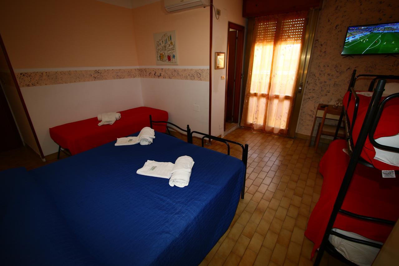Hotel Emanuela Rimini Zewnętrze zdjęcie