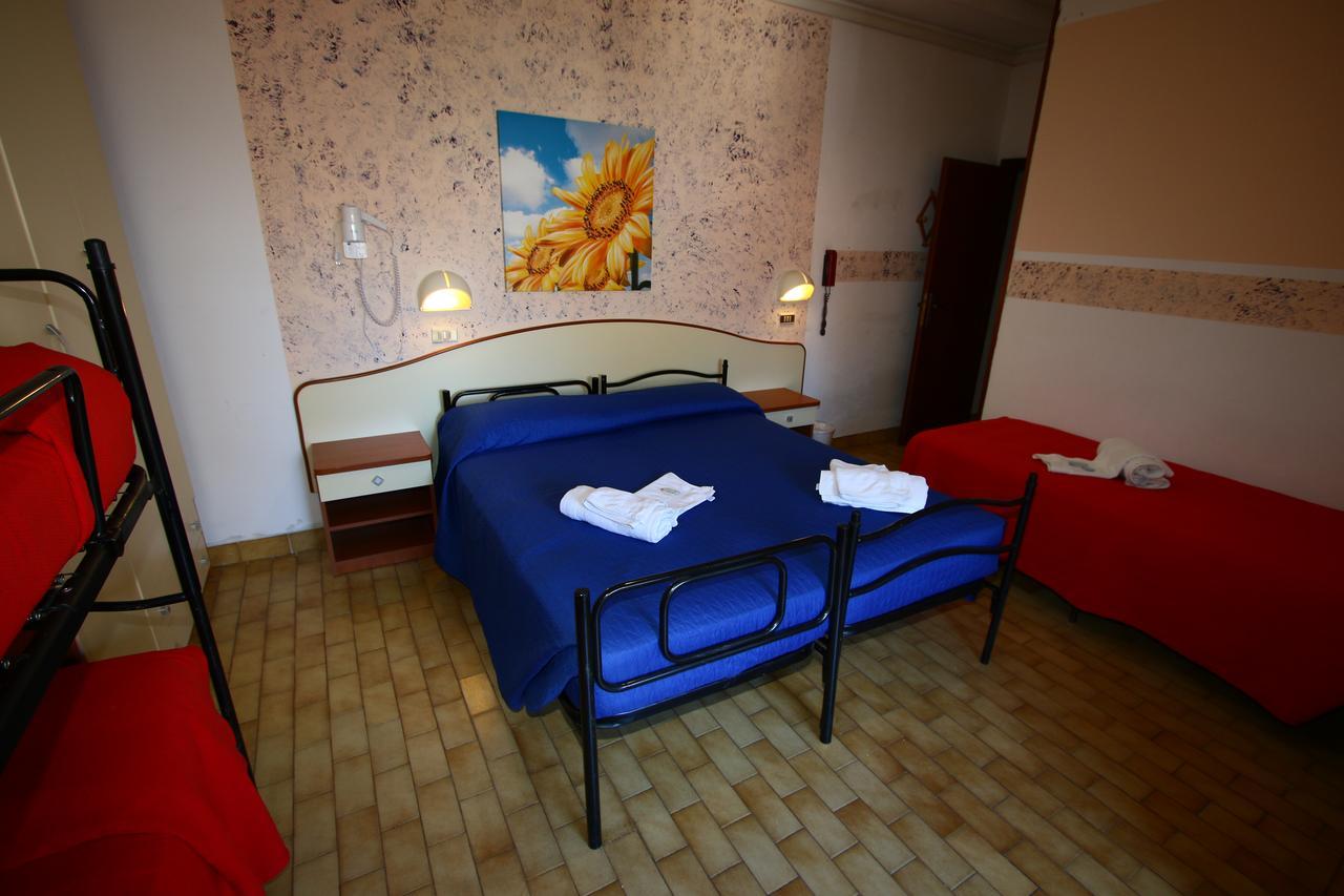 Hotel Emanuela Rimini Zewnętrze zdjęcie
