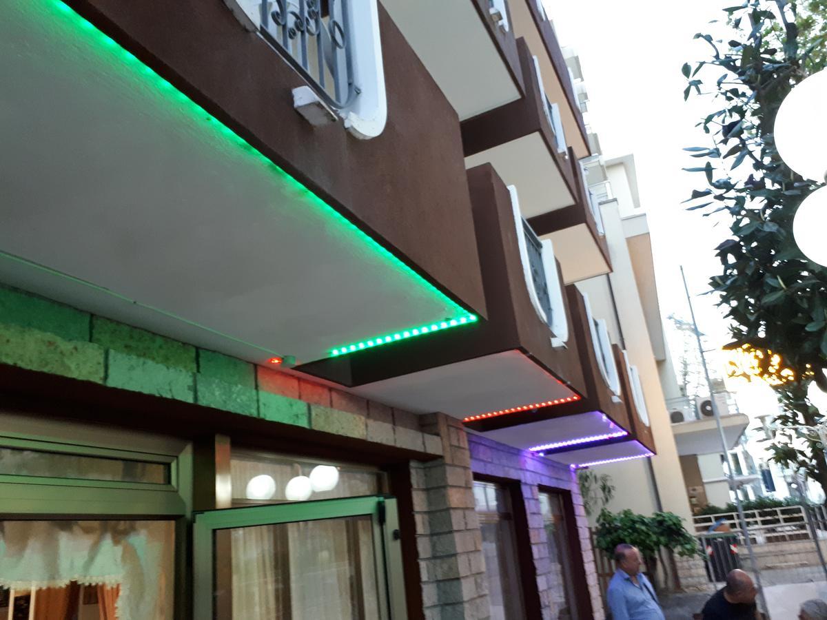Hotel Emanuela Rimini Zewnętrze zdjęcie