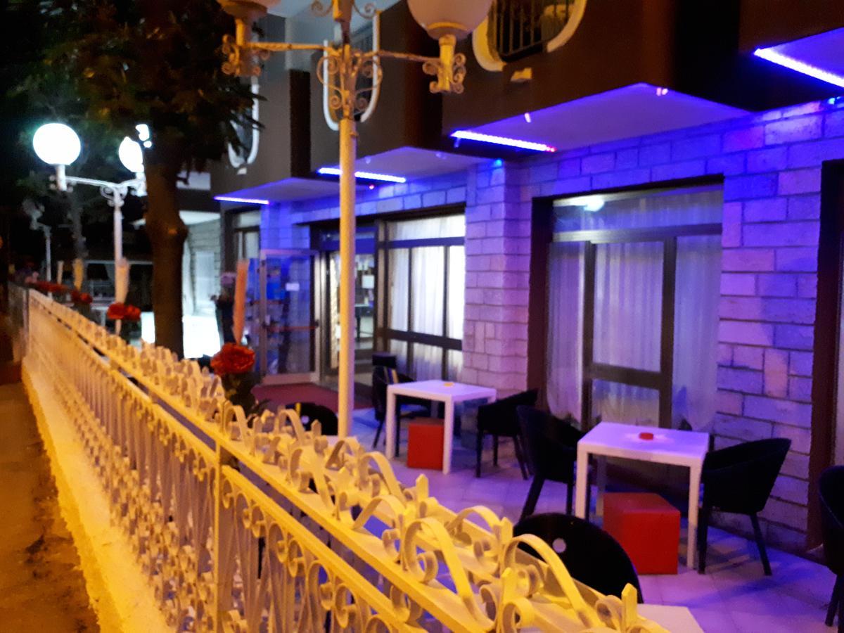 Hotel Emanuela Rimini Zewnętrze zdjęcie