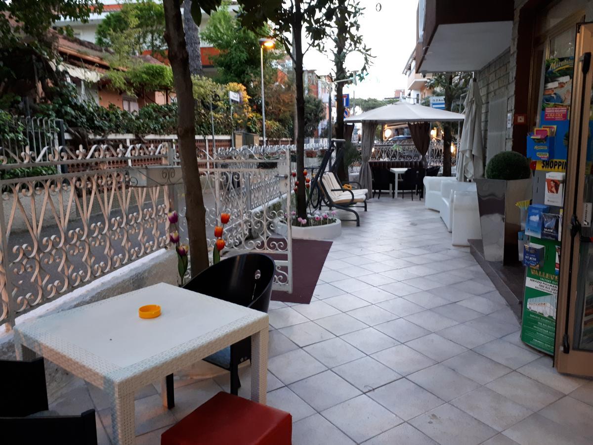 Hotel Emanuela Rimini Zewnętrze zdjęcie